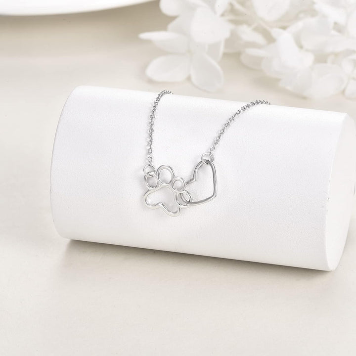 Náhrdelník s príveskom srdca z kryštálu so striebornou paw print