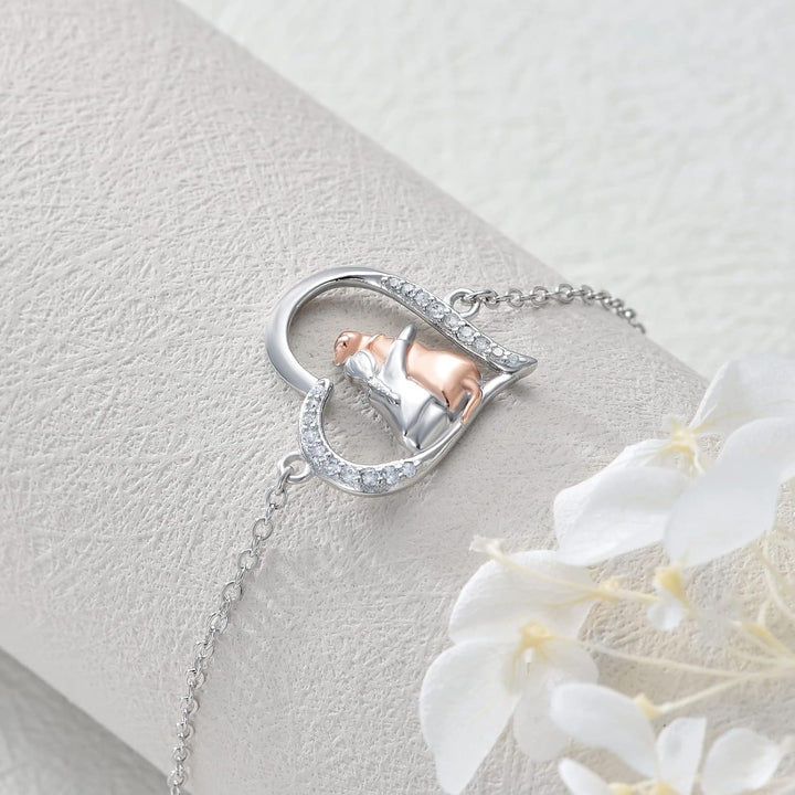 Roztomilý náramok objatia