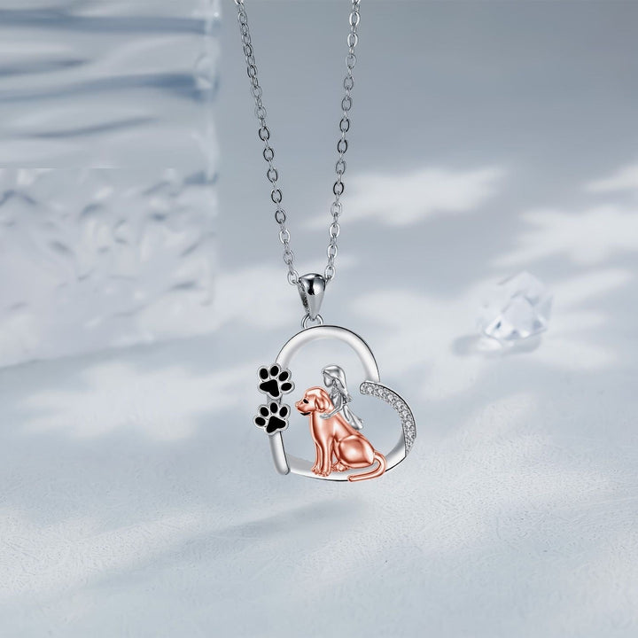 Dievčenský a psí srdiečkový prívesok na náhrdelníku