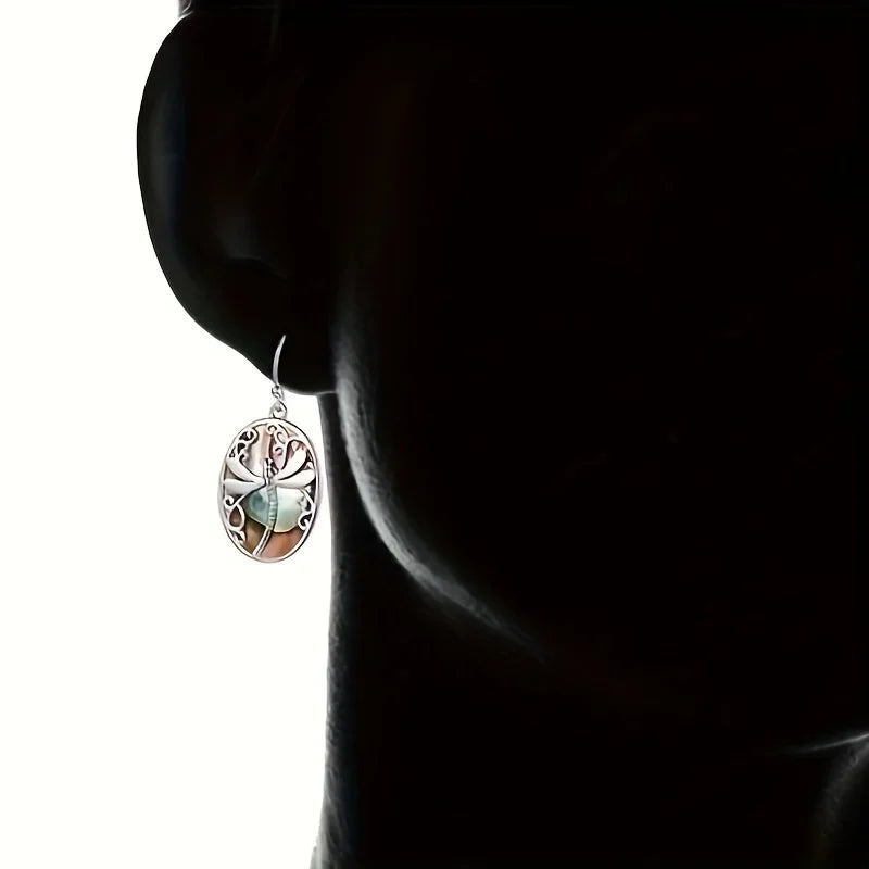 Náušnice s vážkou z mušle abalone – Emblém obnovy a elegancie