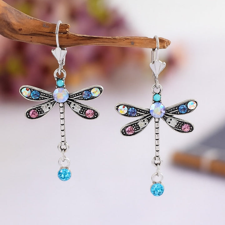 Elegantné náušnice s detailnými rytinami