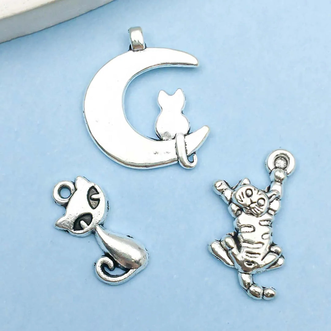 Klasická strieborná mačka charm sada