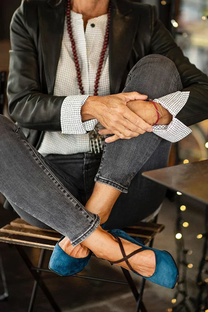 ELEGANTNÉ STREDNÉ OPÄTKY