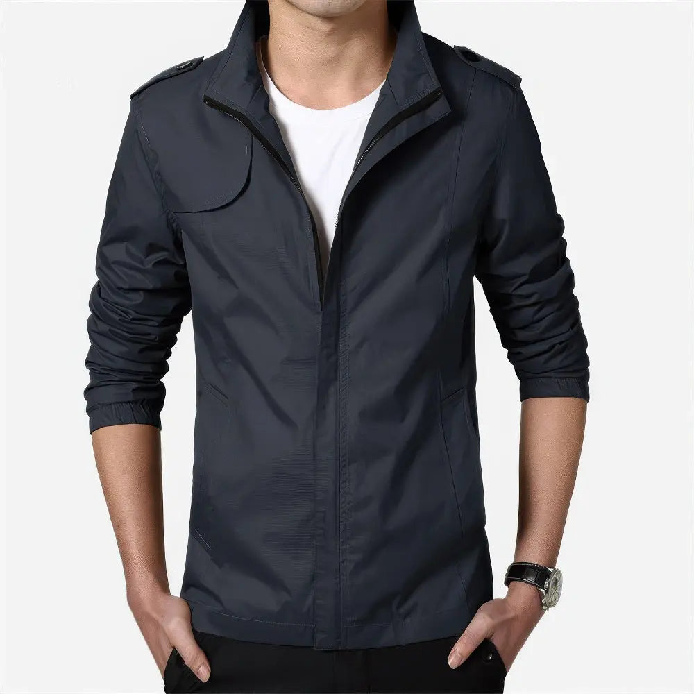 Pánsky sveter s jednofarebným dizajnom a ležérnym golierom